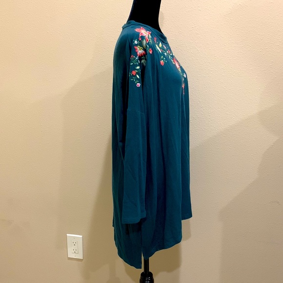 UMGEE long blouse 👚 - Picture 2 of 6